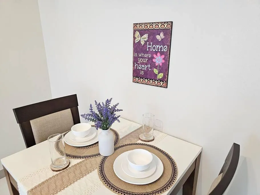 One Uptown Bgc Modern & Spacious, Great Location, 200Mbps & Washer Manila Apartment