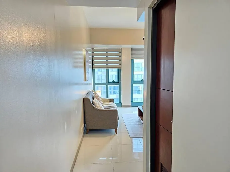 Apartment One Uptown Bgc Modern & Spacious, Great Location, 200Mbps & Washer Manila Philippines