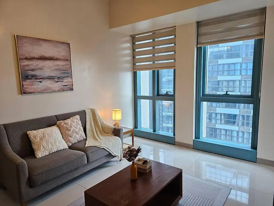 Apartment One Uptown Bgc Modern & Spacious, Great Location, 200Mbps & Washer Manila