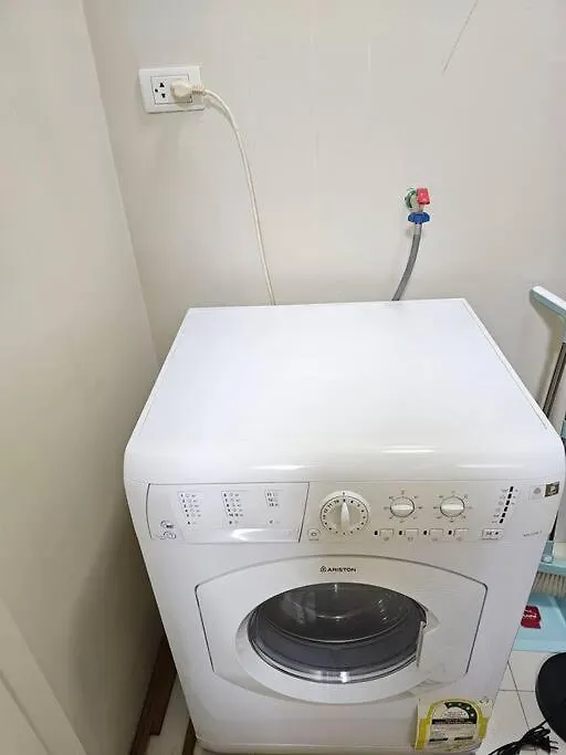 One Uptown Bgc Modern & Spacious, Great Location, 200Mbps & Washer Manila 0*,