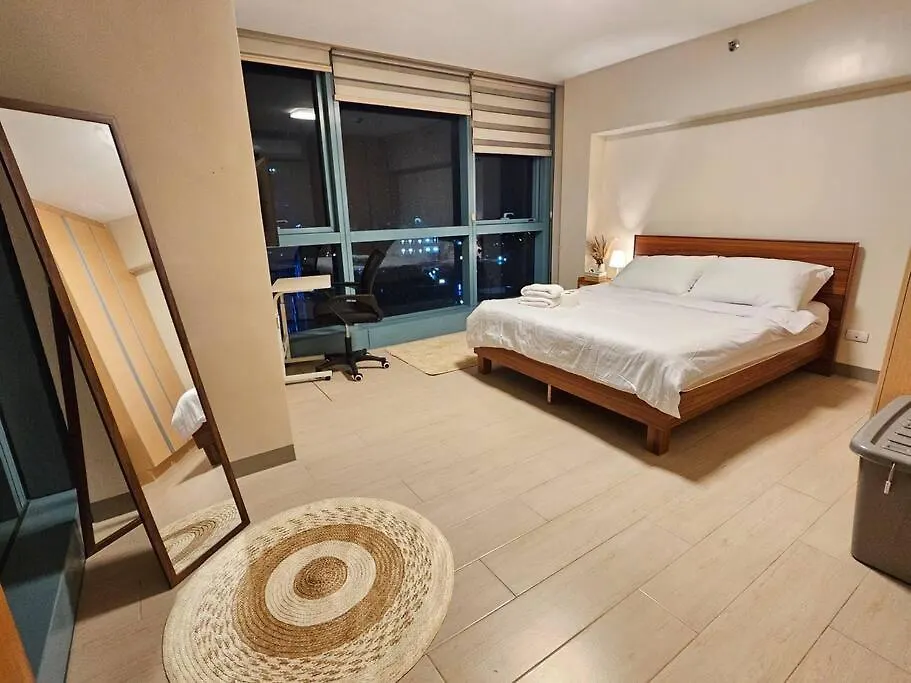 One Uptown Bgc Modern & Spacious, Great Location, 200Mbps & Washer Manila Apartment